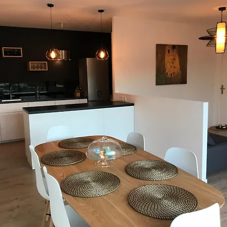 Maison D'architecte Avec Piscine Et Vue Demeureinsolite